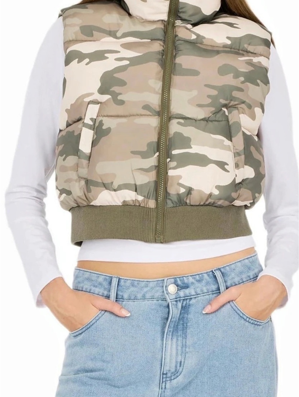 Women's Camo Puffer Vest